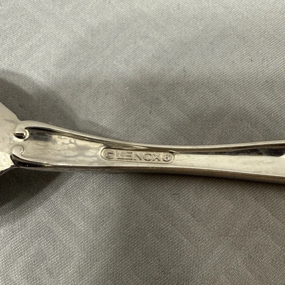 Lenox Holiday Holly Berry Stainless Steel Scalloped Shell Sugar Spoon Vtg Japan
